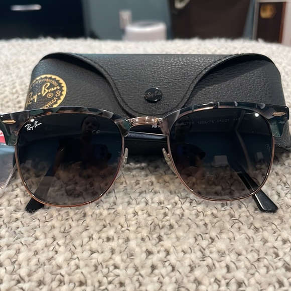 Rayban Clubmaster sunglasses 😎 - Picture 13 of 14